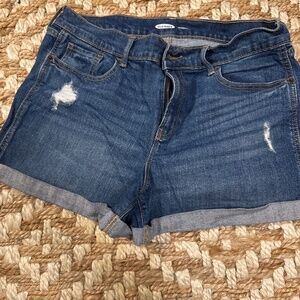 Old navy boyfriend shorts